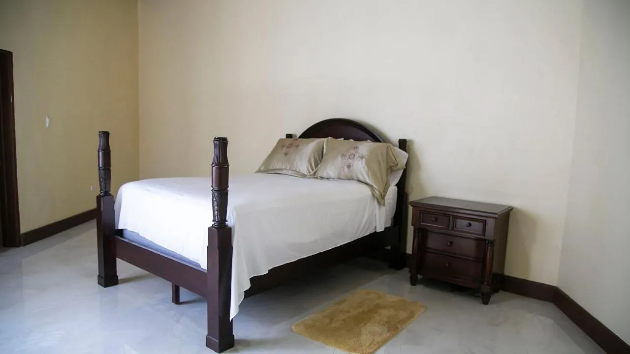 شقة Ocean View Terrace مونتيغو باي جامايكا