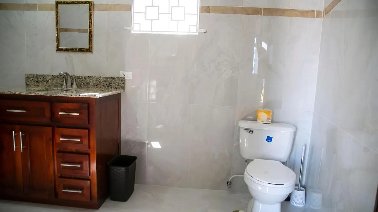 شقة Ocean View Terrace مونتيغو باي